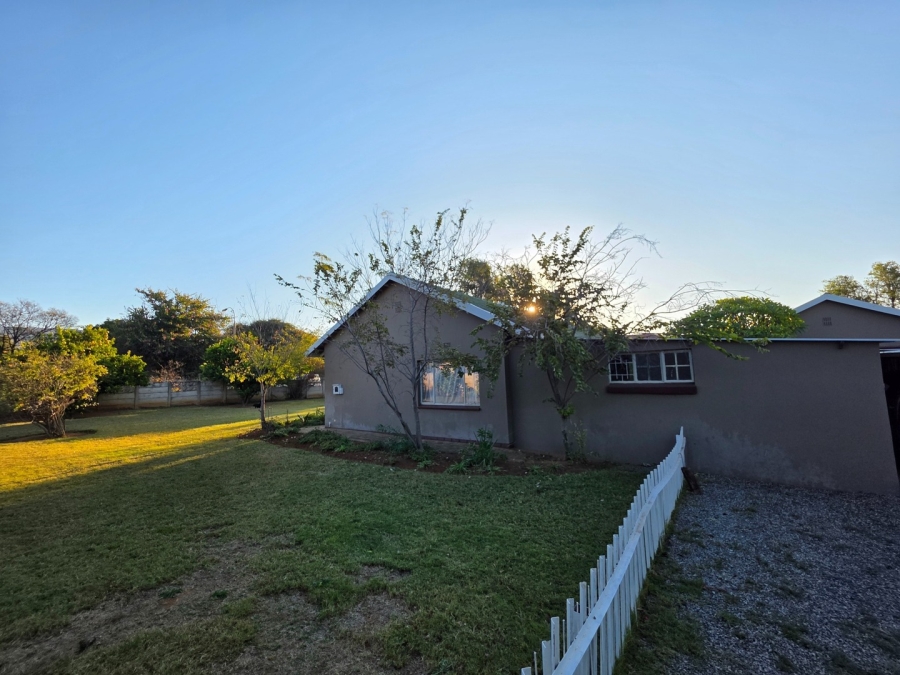 3 Bedroom Property for Sale in Protea Park North West